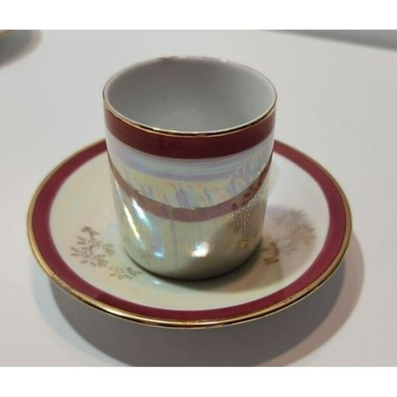 Vtg Laurel Shield Tea Cups and Saucers with Gold Accents Set of 5 in Box - Picture 10 of 16